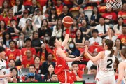 极速电竞:“双塔”闪光 中国女篮热身赛击败日本队